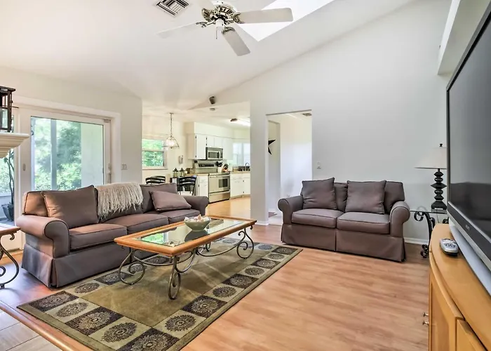 Pet-Friendly Home In Vero Beach, 1 Mi To Beach!