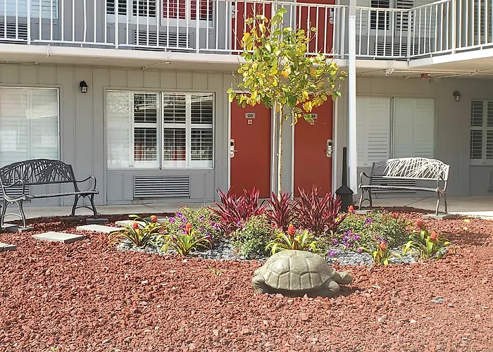 Vero Beach Inn & Suites Vero Beach I-95 (Adults Only)